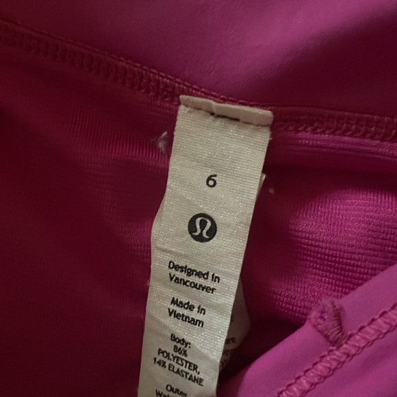 Lululemon Sonic Pink 2.5 Inch Speed Ups - Picture 4 of 4